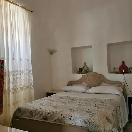 Trullo Le Tre Sorelle * 奇斯泰尼诺