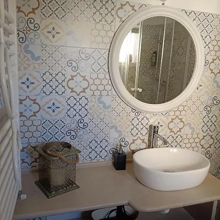 Trullo Le Tre Sorelle تْشيستيرنِنو
